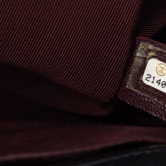 Chanel Medium Boy Bag - Picture 7 of 7